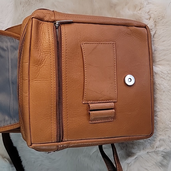 AGM Beyond Leather Slingback Concealed Carry Unisex Bin6 - Picture 5 of 12